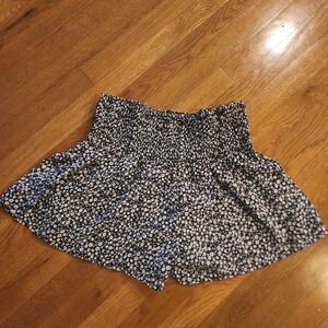AA - Floral Print Women's Shorts